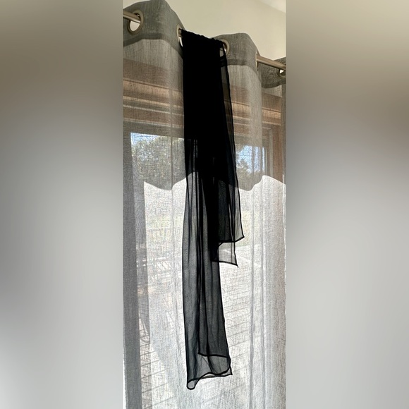 Navy blue silky scarf/wrap - Picture 4 of 4